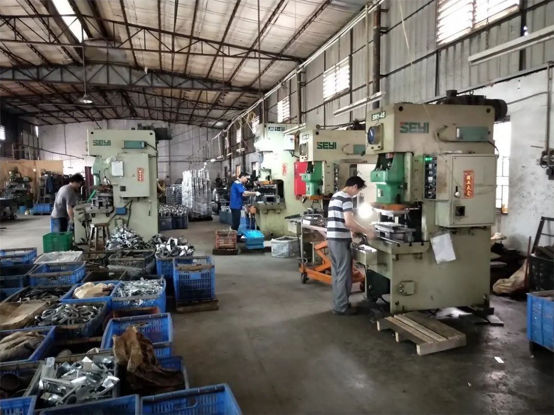 五金加工廠有機廢氣異味控制,Dejing的凈?除臭劑如何做到?.jpg 五金加工廠有機廢氣異味控制,Dejing的凈?除臭劑如何做到?.jpg